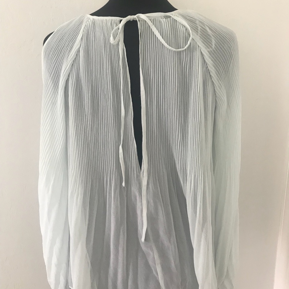 Zara blouse - Picture 3 of 4